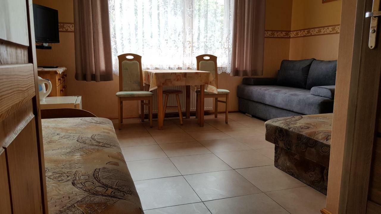 Pokoje Goscinne Asia Leba Bagian luar foto